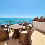 Apartment Vip Sovinion