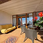 Apartment Vip Sovinion