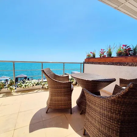 Apartment Vip Sovinion *